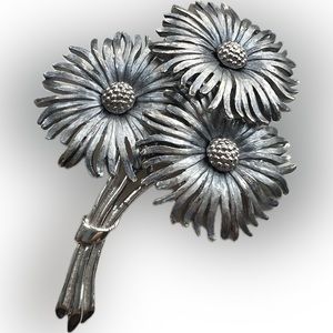 Vintage Kramer Large Flower Bouquet Brooch